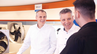Business meeting in the ebm-papst showroom