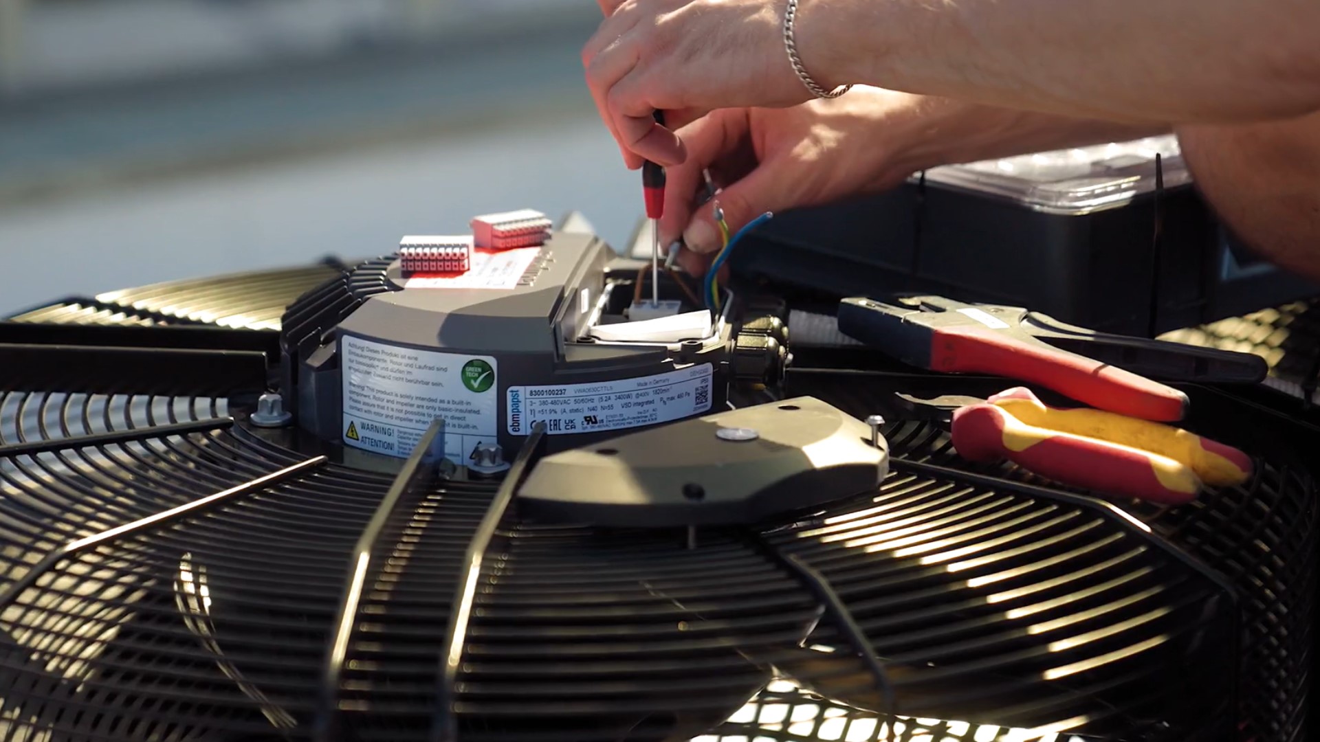 Maintenance work on a fan motor